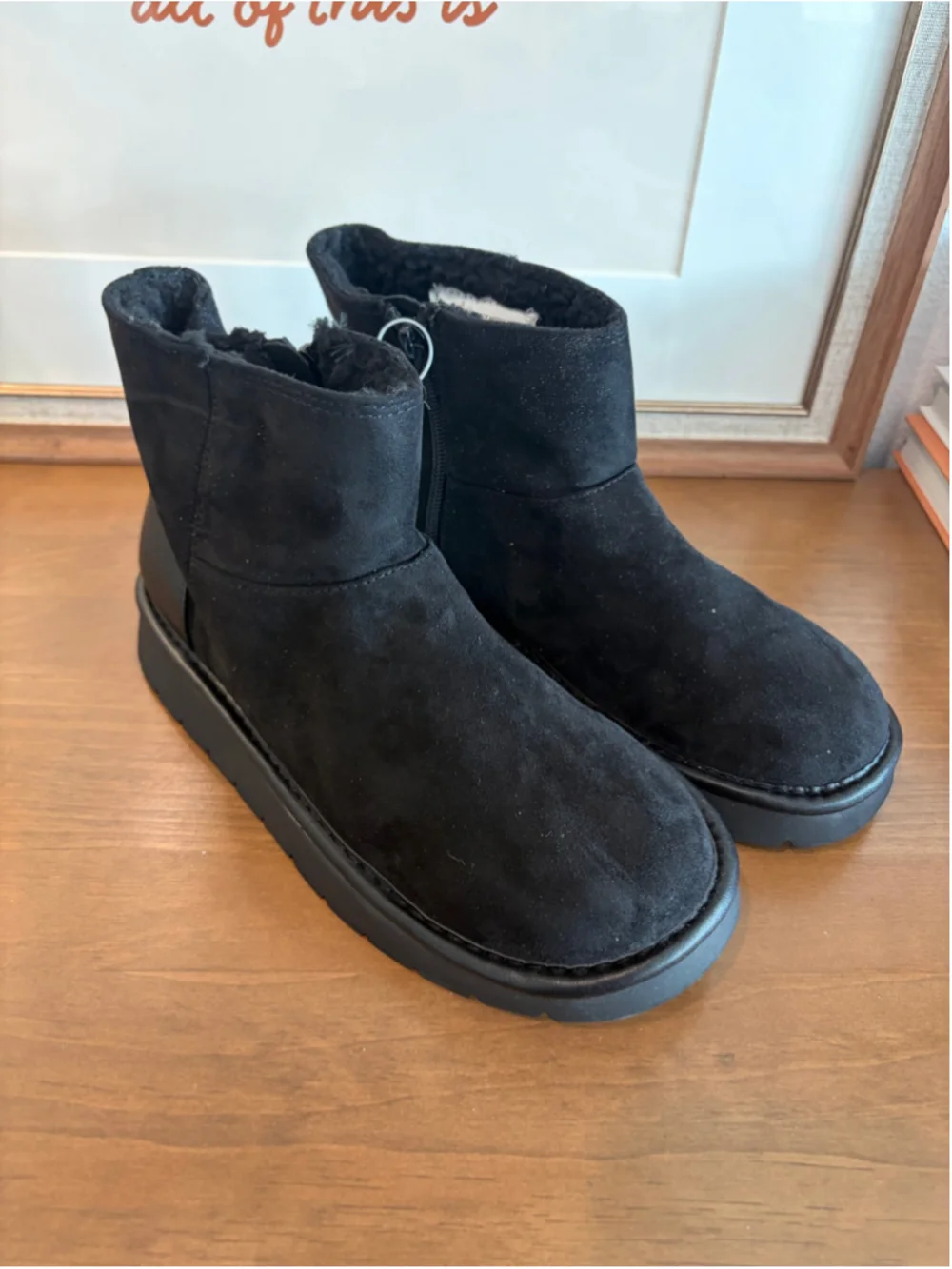 NWT Cat & Jack Honor Black Suede Style Youth Boots Size 5 (Womens 7)